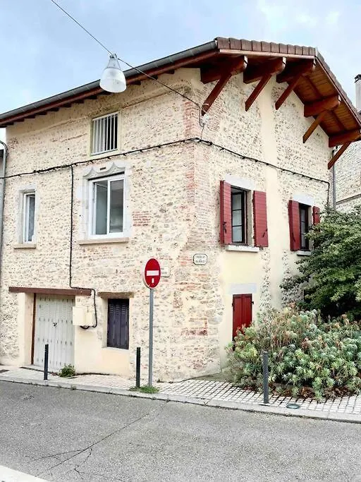 Le St Apollinaire N°2-Ma Cabotte Apartment Meximieux France